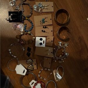 Elegant Gold and Silver Women's Jewelry Set